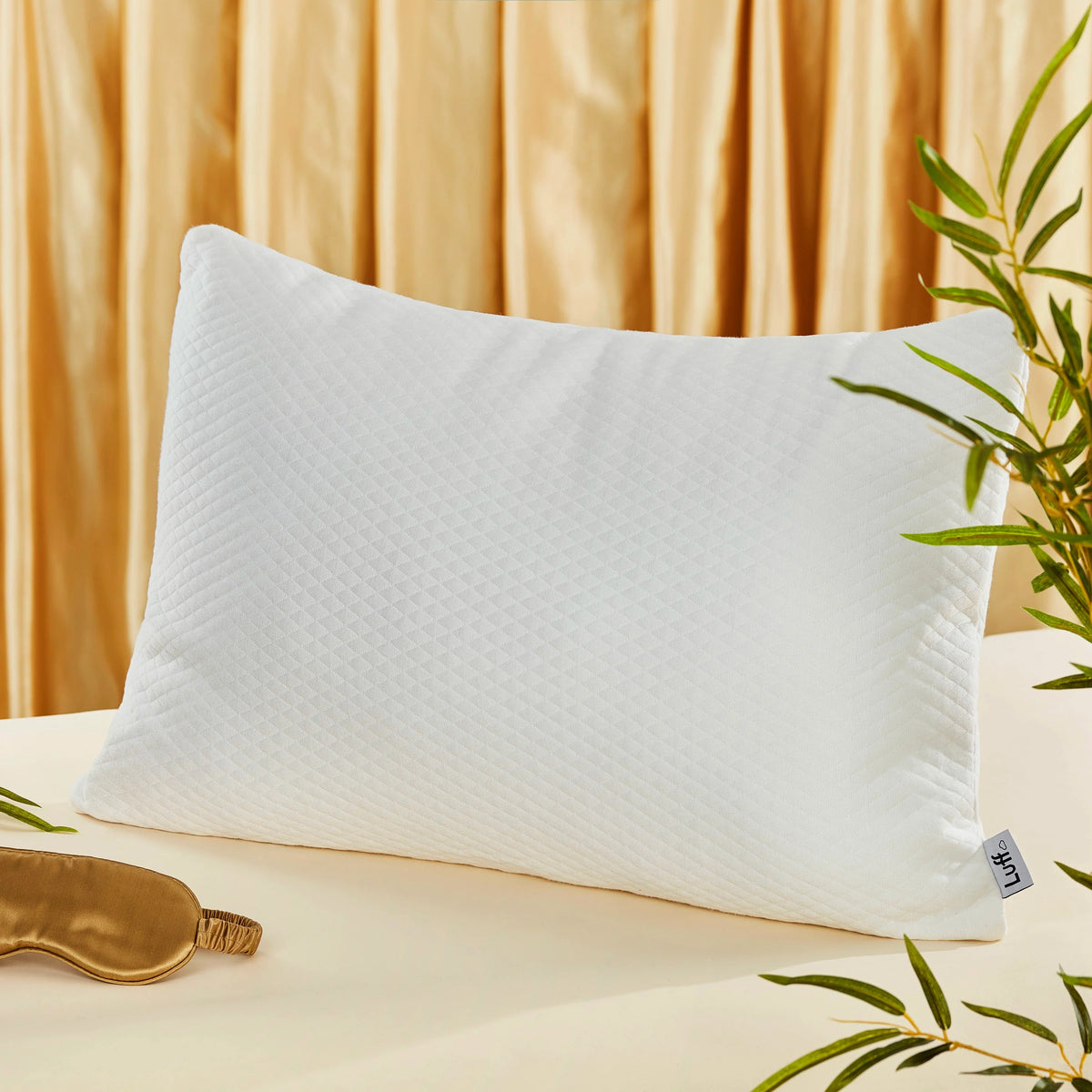 The Luxury Bamboo Pillow – view 3