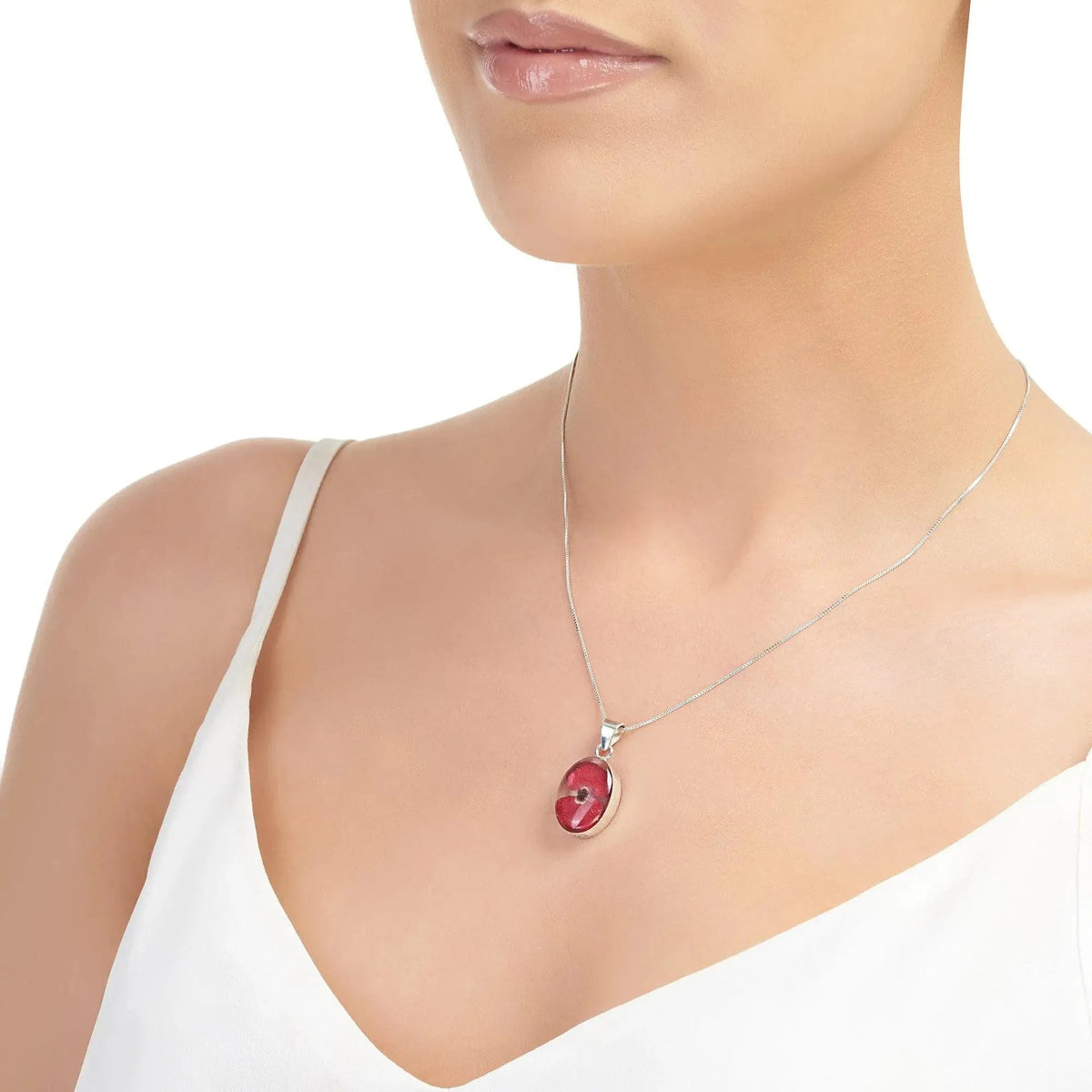 Poppy Oval Pendant Necklace – view 4
